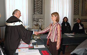 Elvira Mujcic il giorno della laurea in Lingue nella sede di Brescia