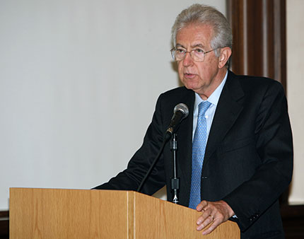 Mario Monti in aula Pio XI