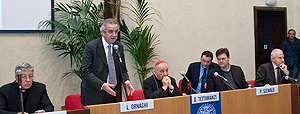Il tavolo dei relatori durante l'introduzione del rettore Lorenzo Ornaghi