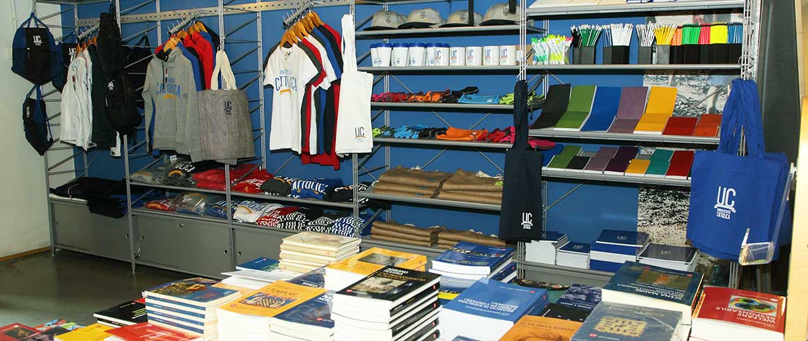 UC Store si sposta in libreria