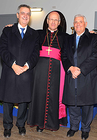Il rettore Ornaghi, l'arcivescovo Molinari e il direttore amministrativo Cicchetti