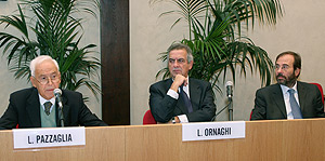 Un momento del convegno su Giuseppe Lazzati_21 ottobre 2009. Da  sinistra: Luciano Pazzaglia, il rettore Lorenzo Ornaghi, Agostino Giovagnoli 