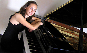 Sara Tomasoni al pianoforte