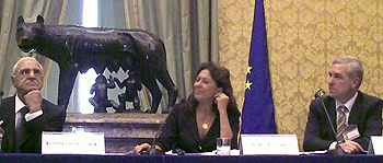 Il presidente dell'Unione Tommaso Daniele, Carmen Lasorella e il professor Luigi D'Alonzo