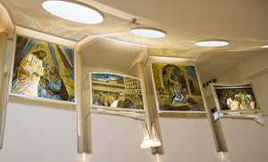 Le nuove vetrate di destra della cappella Moscati al Gemelli
