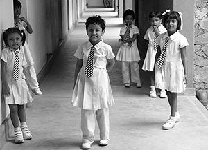 Bambini a "School for life" di Matara (Foto di Claudia Schirru)