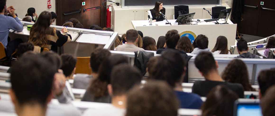 Maturandi: università a distanza è bene, in presenza è meglio