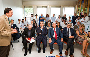 Un altro momento della cerimonia di dedicazione dell'aula al professor Ortona durante l'intervento del professor Cauda