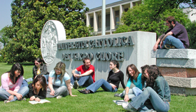 Studenti nel campus di Piacenza