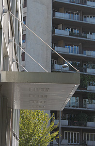 L'ingresso della nuova struttura di Piazza Buonarroti a Milano