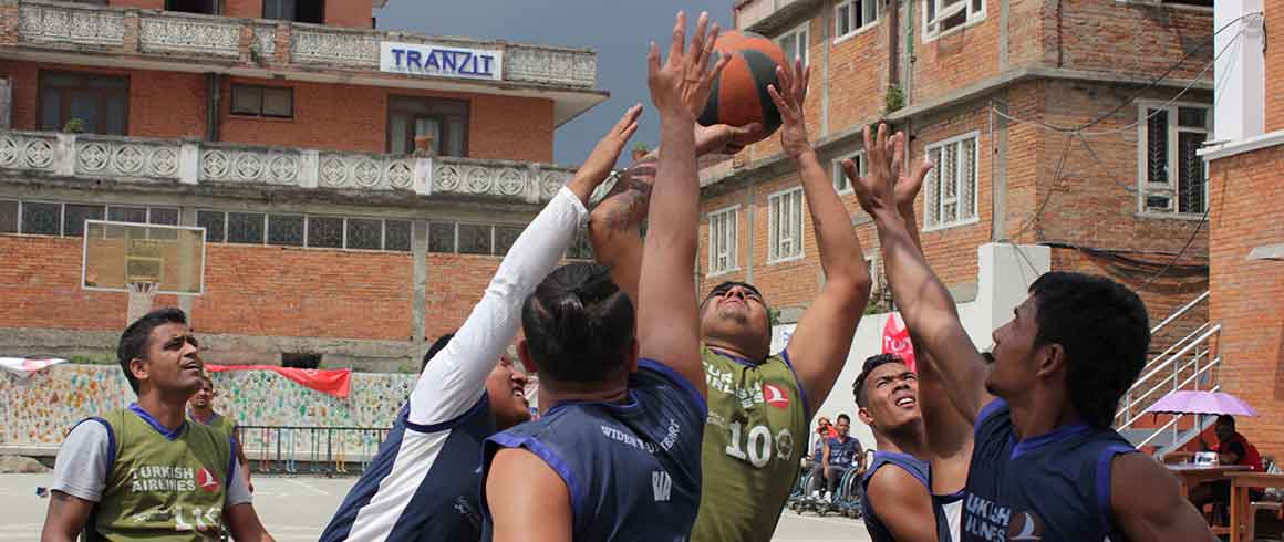 Charity, la prima volta in Nepal