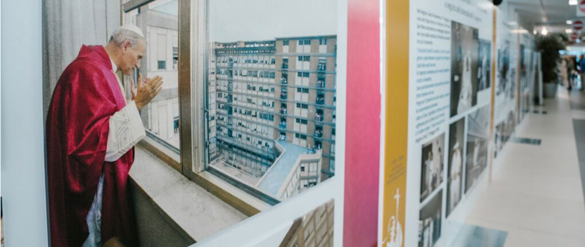 Il dolore salvifico di Giovanni Paolo II. Inaugurata la mostra al Gemelli