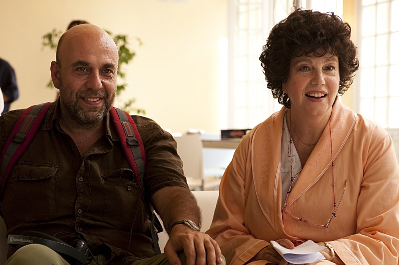 Virz&igrave; e Sandrelli sul set de "La prima cosa bella"