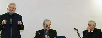 Monsignor Aldo Giordano, monsignor Sergio Lanza e monsignor Gianni Ambrosio al convegno 